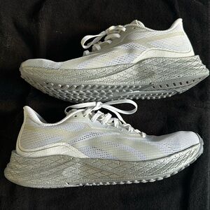 Floatride Energy 3.0 Like New!